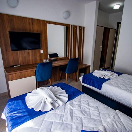 Hotel Play Herceg Novi Zewnętrze zdjęcie