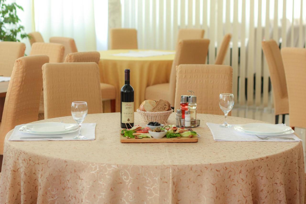 Hotel Play Herceg Novi Zewnętrze zdjęcie