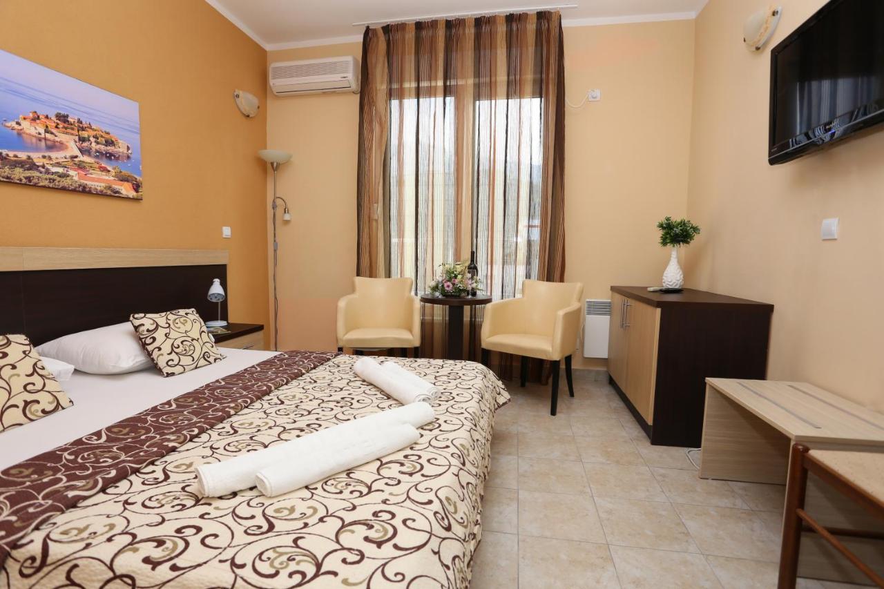 Hotel Play Herceg Novi Zewnętrze zdjęcie