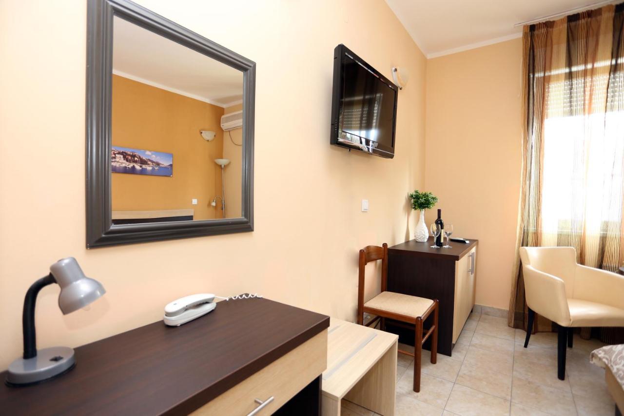 Hotel Play Herceg Novi Zewnętrze zdjęcie